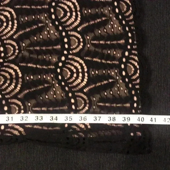 Sharagano Floral black Lace Overlay w/Tan Lining & Exposed Zipper-Size 12 - Picture 11 of 11